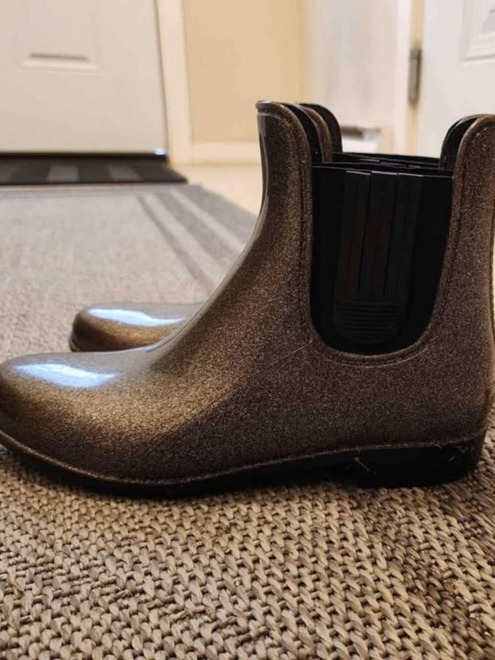 London Fog - Women's Rainboots - Gold - Size 7.5/8